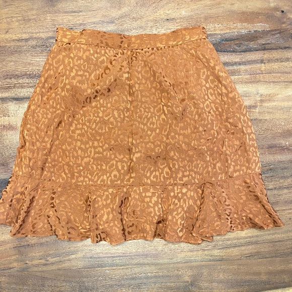Such a cute copper leopard/cheetah print wrap skirt! - Picture 6 of 6